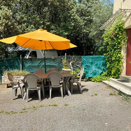 F3 De 60 M² Au Rez De Chaussee D'une Apartman