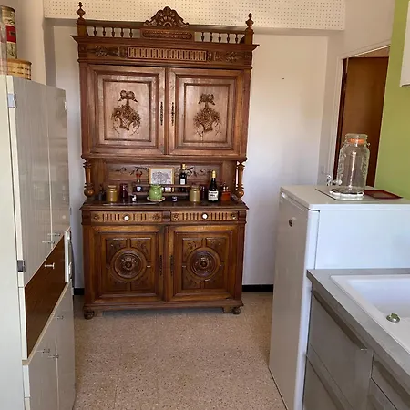 F3 De 60 M² Au Rez De Chaussee D'une