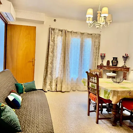 F3 De 60 M² Au Rez De Chaussee D'une Apartman Vézénobres