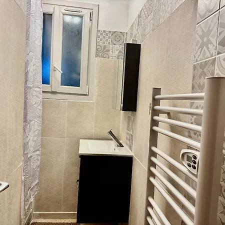 Apartman F3 De 60 M² Au Rez De Chaussee D'une